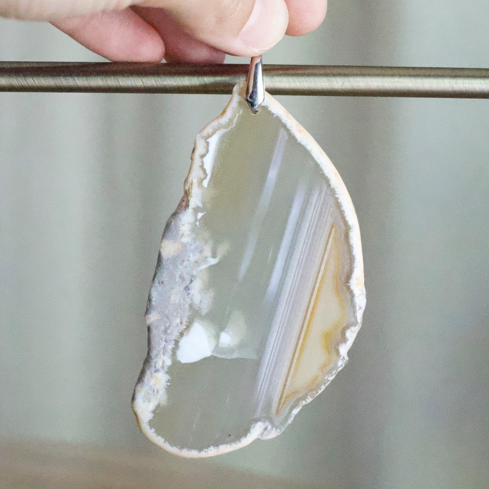 Natural‎ Agate Geode Slice Pendant Translucent Grey Honey Banded Stone Boho